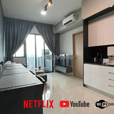 شقة The Luxe - Balcony At 42 Floor - Klcc View - 3 Pax